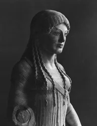 De Euthydikos Kore, van de Akropolis, c.490 v.Chr.